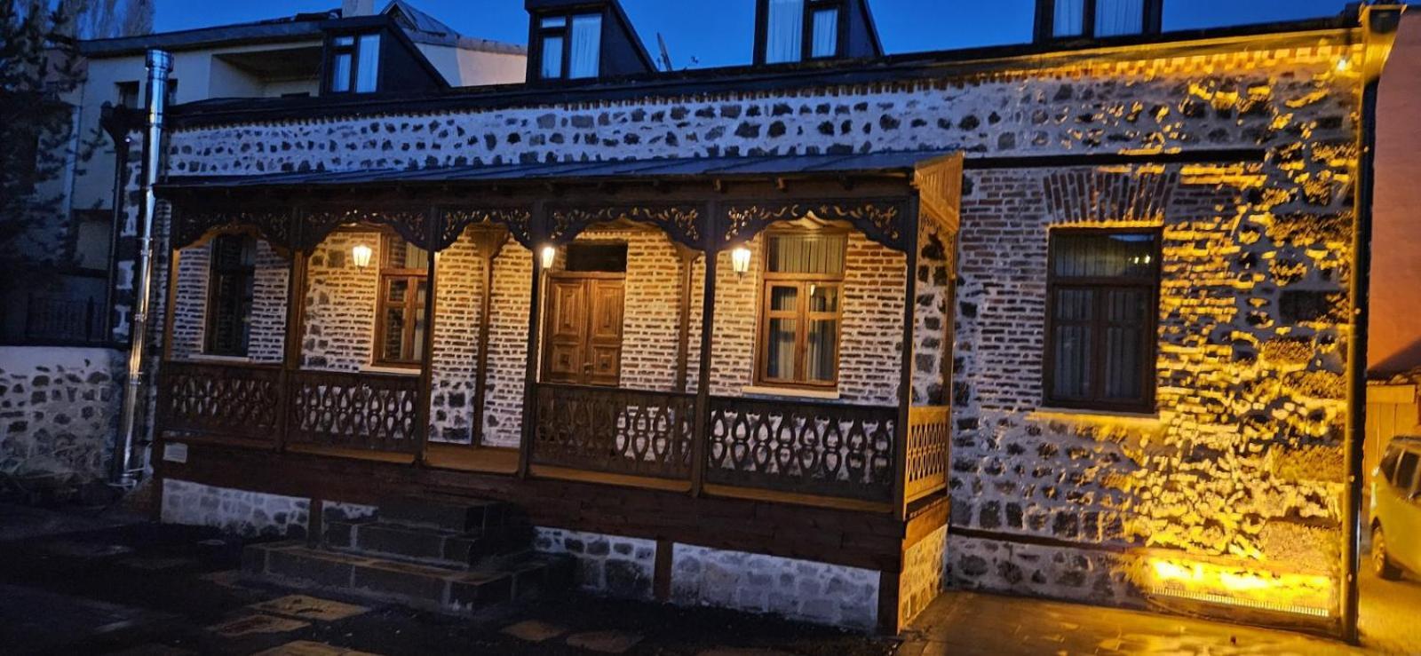 Mihman Konak Hotel Kars Luaran gambar
