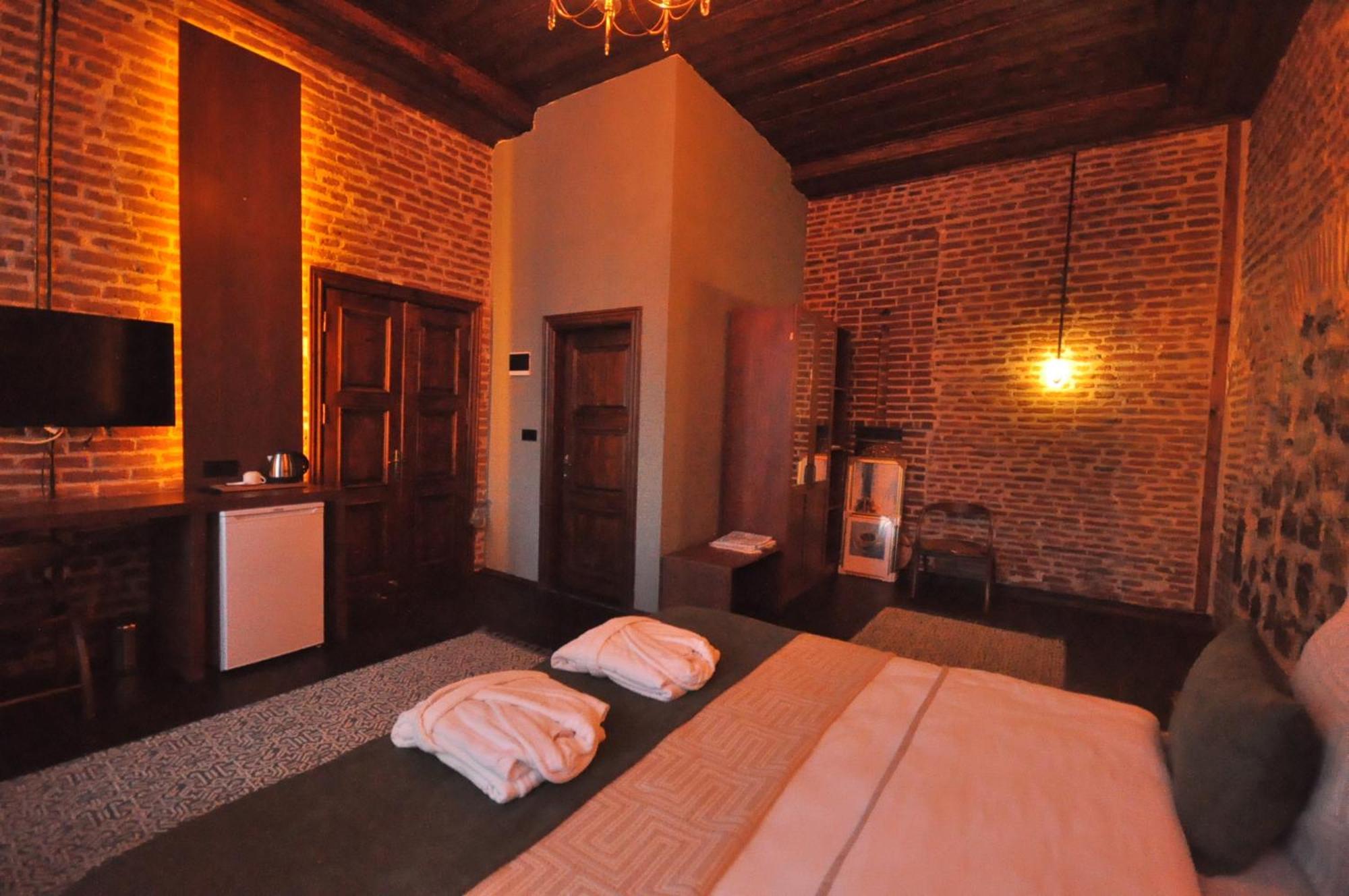 Mihman Konak Hotel Kars Luaran gambar