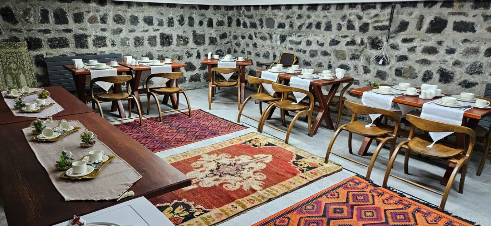 Mihman Konak Hotel Kars Luaran gambar